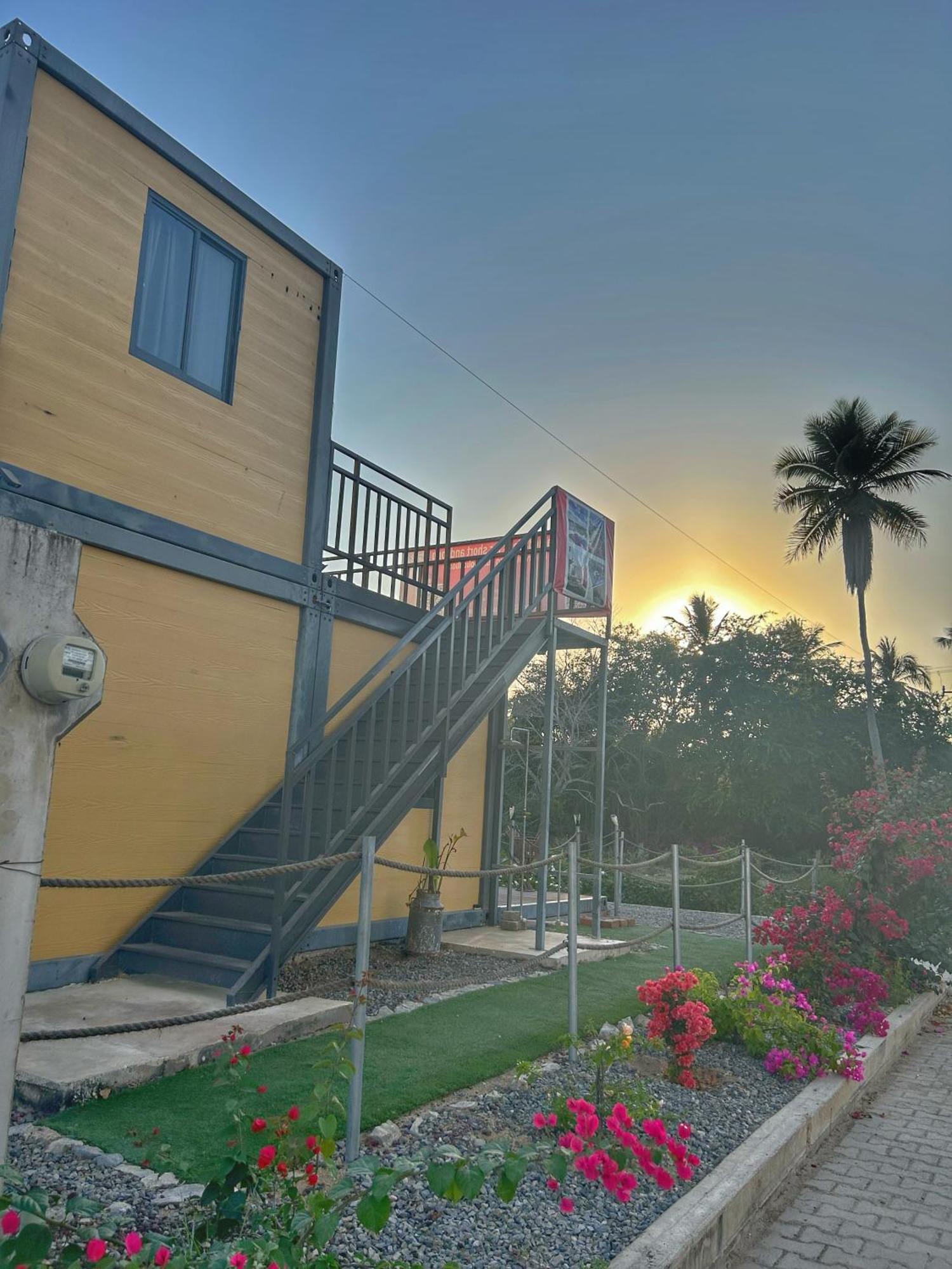 Yellow House 6 Minutos De Playa 巴拉德纳维达 外观 照片
